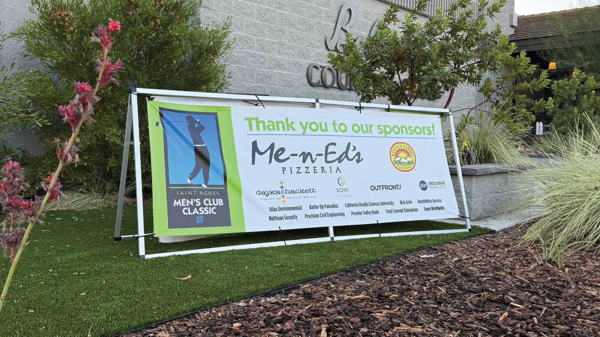 fence banner