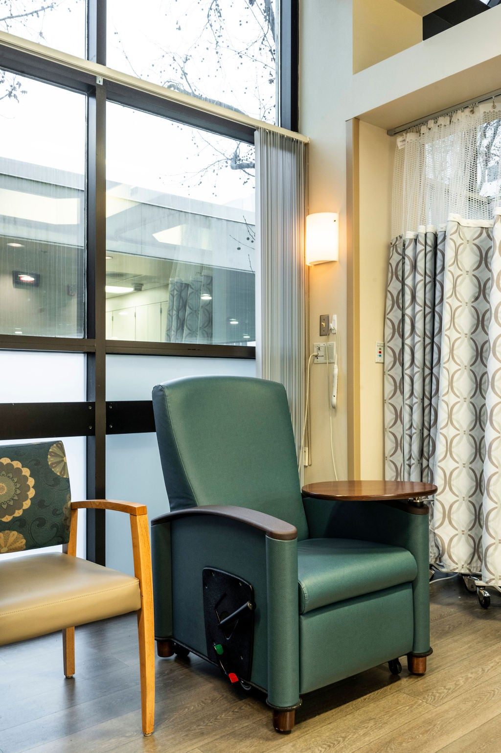 Private infusion area, alternate angle